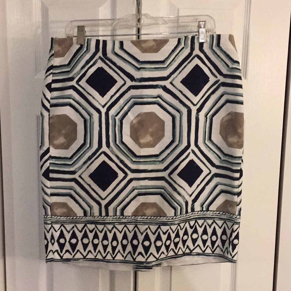 Loft Fitted Skirt